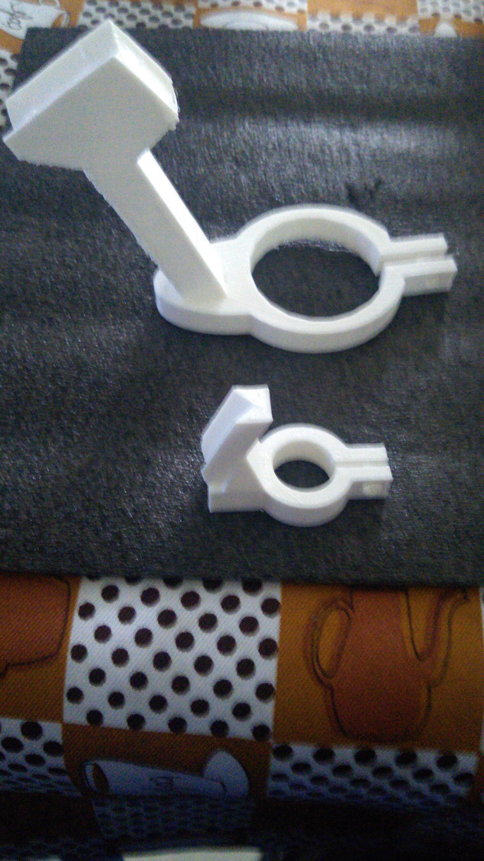 Miniatura: guia plastica para afilar mechas con torno de mano