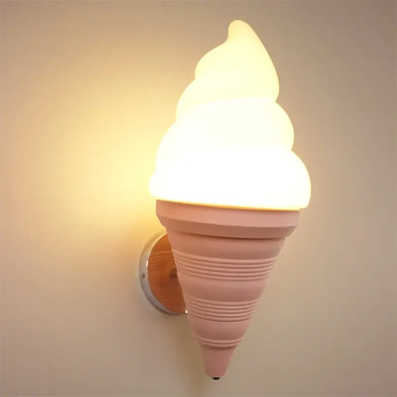 Miniatyrbilde: Lámpara de pared moderna IWHD con diseño de helado.