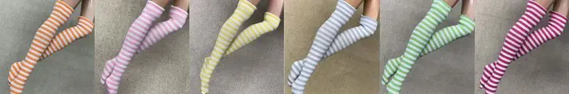 Pikkukuva: 1 par de calcetines a rayas para muñecas Blyth (1/6).