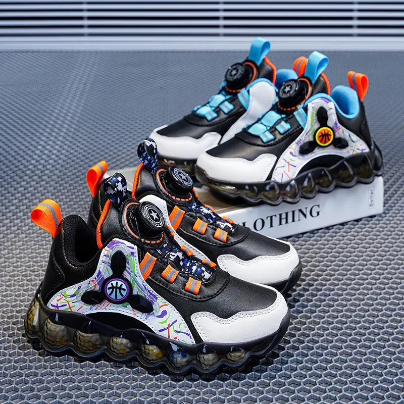 サムネイル：  Zapatillas deportivas con destellos Unisex. Talla: 2