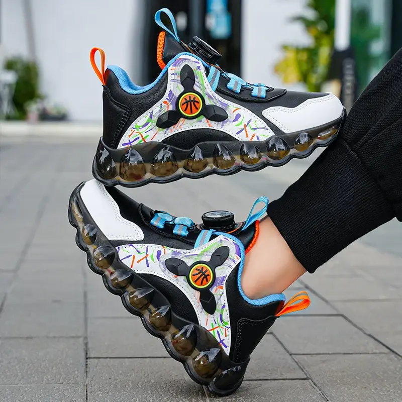 サムネイル：  Zapatillas deportivas con destellos Unisex. Talla: 2