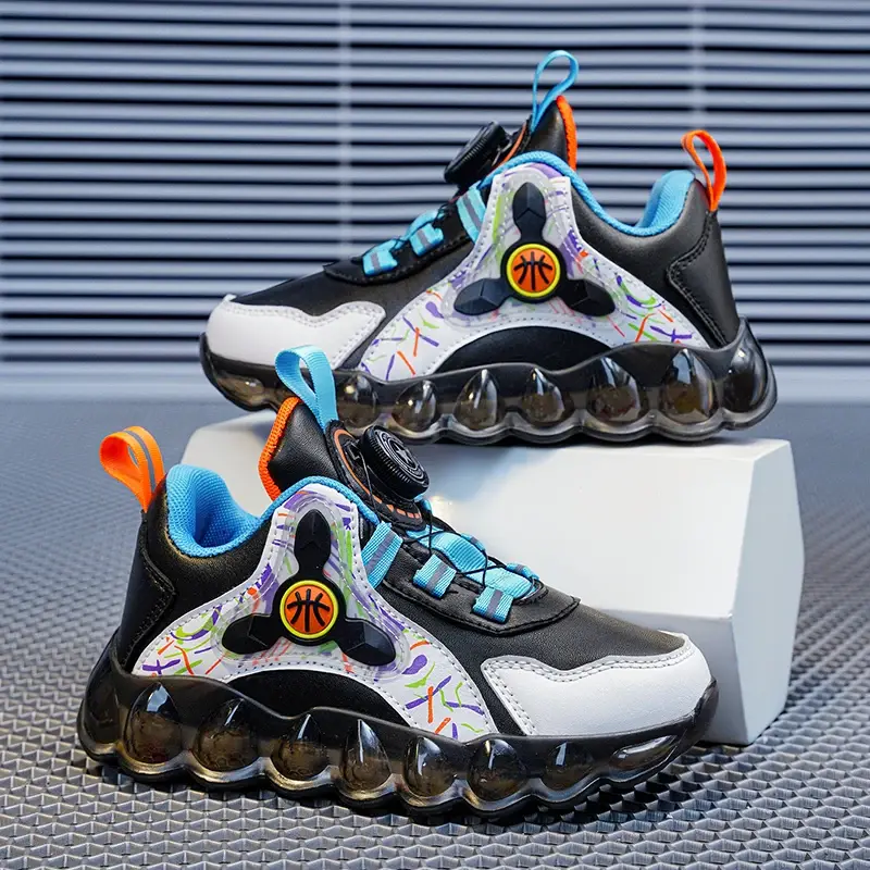 サムネイル：  Zapatillas deportivas con destellos Unisex. Talla: 2