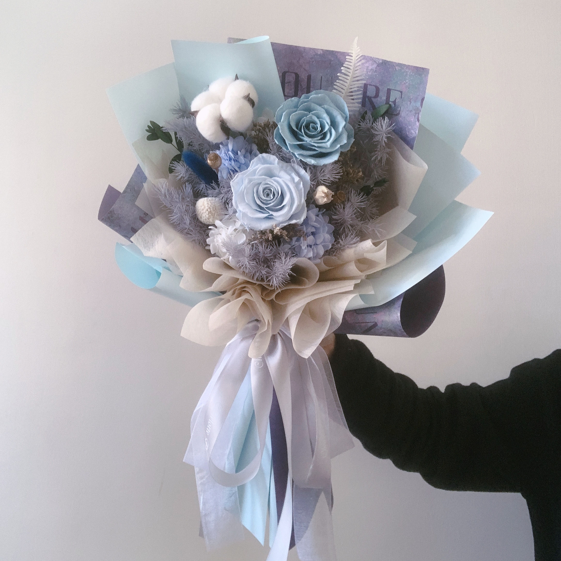 藍色雙色保鮮花束