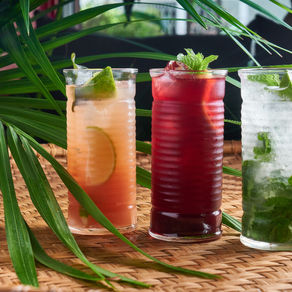 Staying Refreshed in the Heat: Cooling Drinks and Habits for Summer
