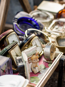 Best holiday locations to go antique hunting