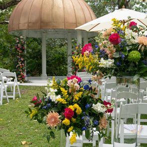 Our paper goods set the tone for the overall design of a unique Destination wedding for a beautiful couple that chose to say yes in an intimate and colorful ceremony.