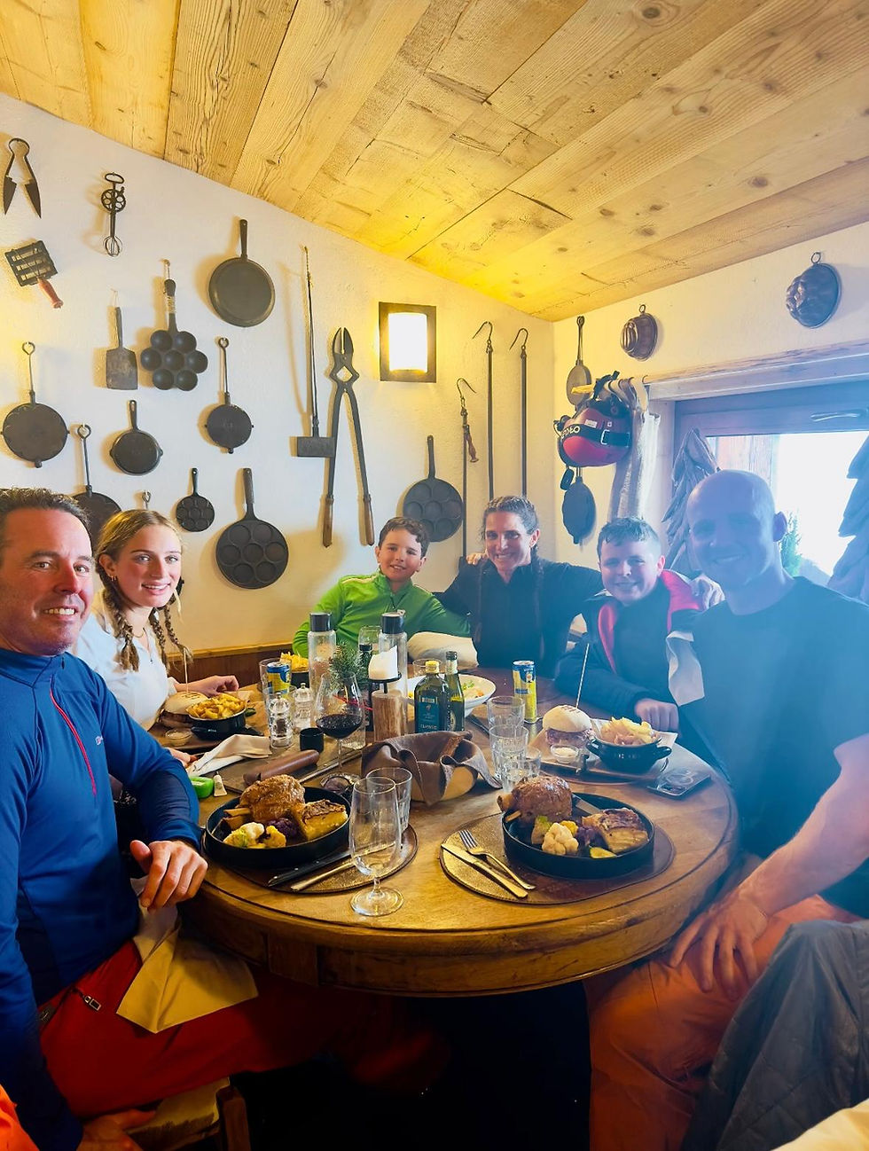 lunch is served at a cute little italian restaurant, recomended by a ski guide in zermatt