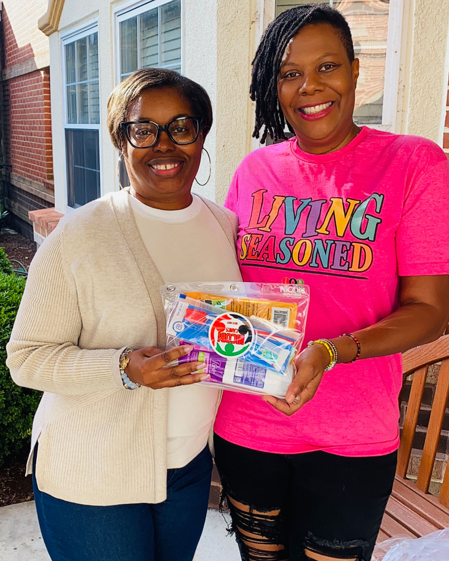 “Living Seasoned T-Shirt – Retro Living Single Inspired Tee |  Nicobi Foods”