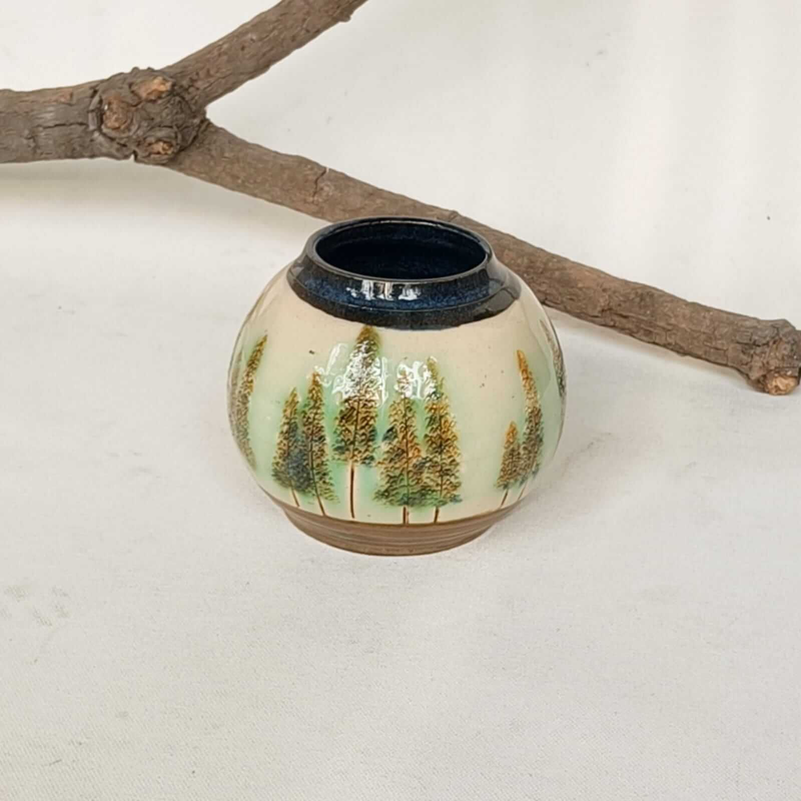 Round Jhau Tree vase