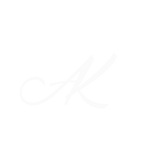 Logotipo do Núcleo AlinKaruman com as iniciais AK em branco.