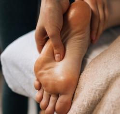 (Foot Massage).jpg