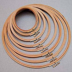 Пяльцы деревянные