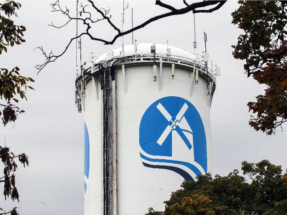 Pointe Claire logo.