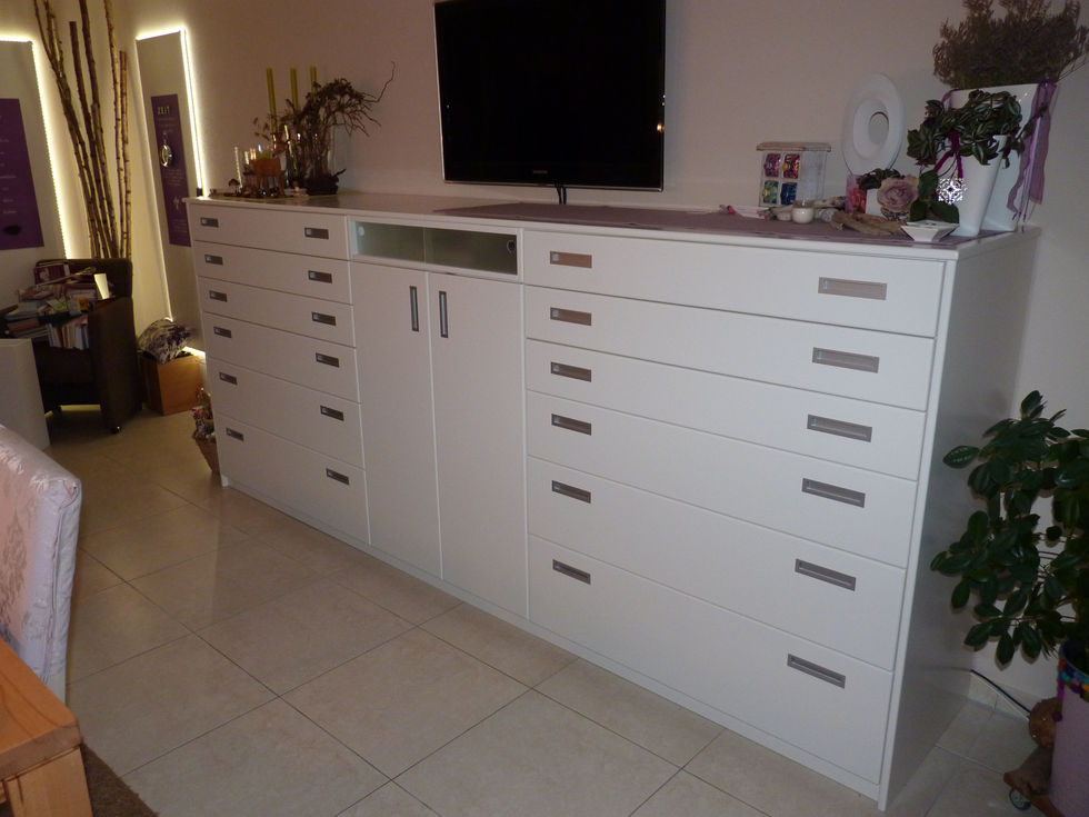 Sideboard_Front_weiß_lackiert (1)