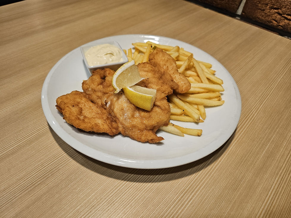 Vepřový řízek, hranolky/vařené brambory/ krokety, tatarka image