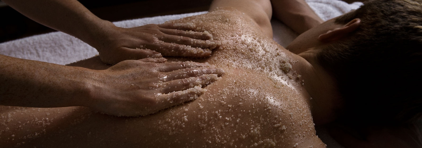 metlon_bkg_back_scrub_man.jpg