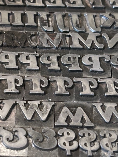 Thumbnail: 36pt Goudy Heavy Italic