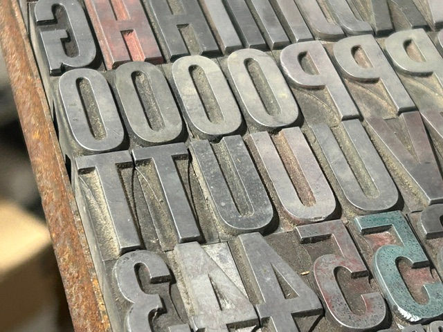 Thumbnail: 72pt & 36pt Alternate Gothic Condensed caps
