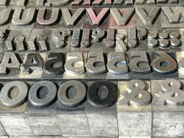 Thumbnail: 48pt and 36pt  20th Century bold caps incomplete