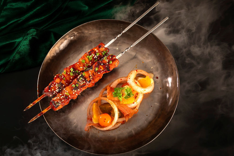 สัมผัสรสชาติเข้มข้นสไตล์เกาหลีกับ “หมูสามชั้นย่างซอสโคชูจัง” ที่ คูลลิ่ง ทาวเวอร์ รูฟท็อป บาร์ ณ โรงแรมคาร์ลตัน กรุงเทพฯ สุขุมวิท