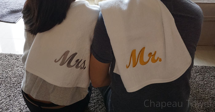 ผ้าเช็ดผมปัก Mr.&Mrs.