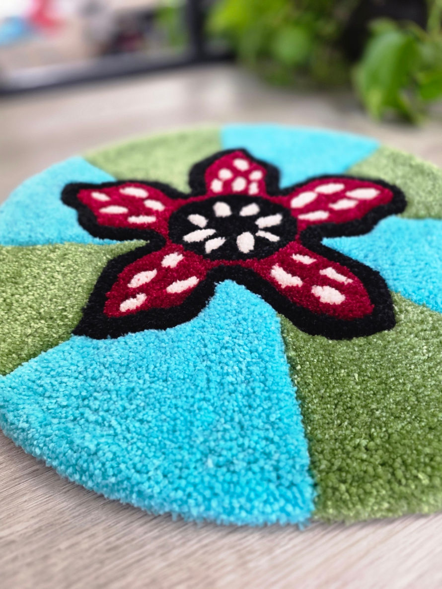 Thumbnail: Demogorgon Circle Tufted Rug