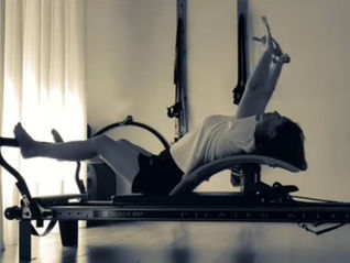 Foot Work on Pilates Reformer Optimizado con el T-BOW®