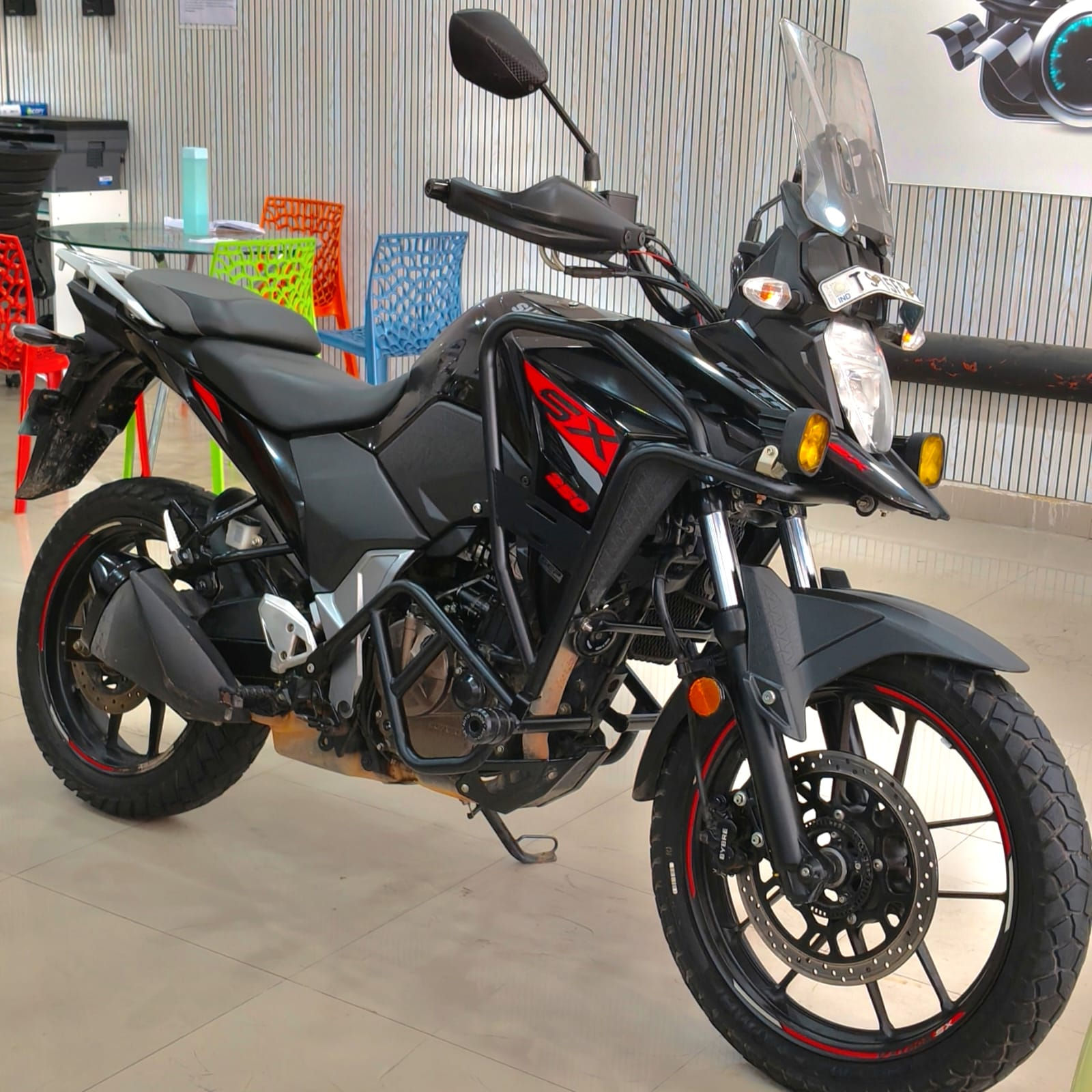 Suzuki V-Strom SX 250 ABS BS6 PH2 2023 (GBW)