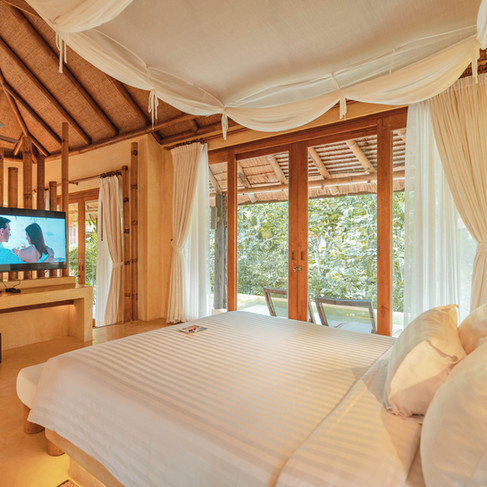 HIGH SEASON POOL VILLA & SPA
