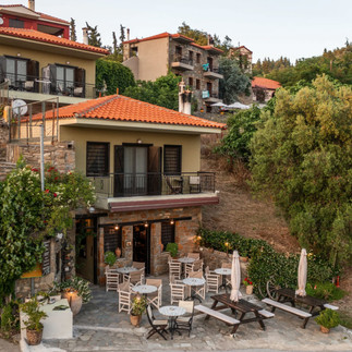 Oreiades Guesthouse, Parthenonas, Greece