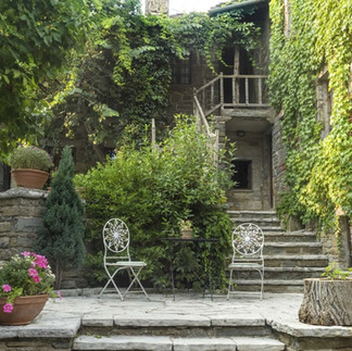 SAXONIS HOUSES - PAPINGO