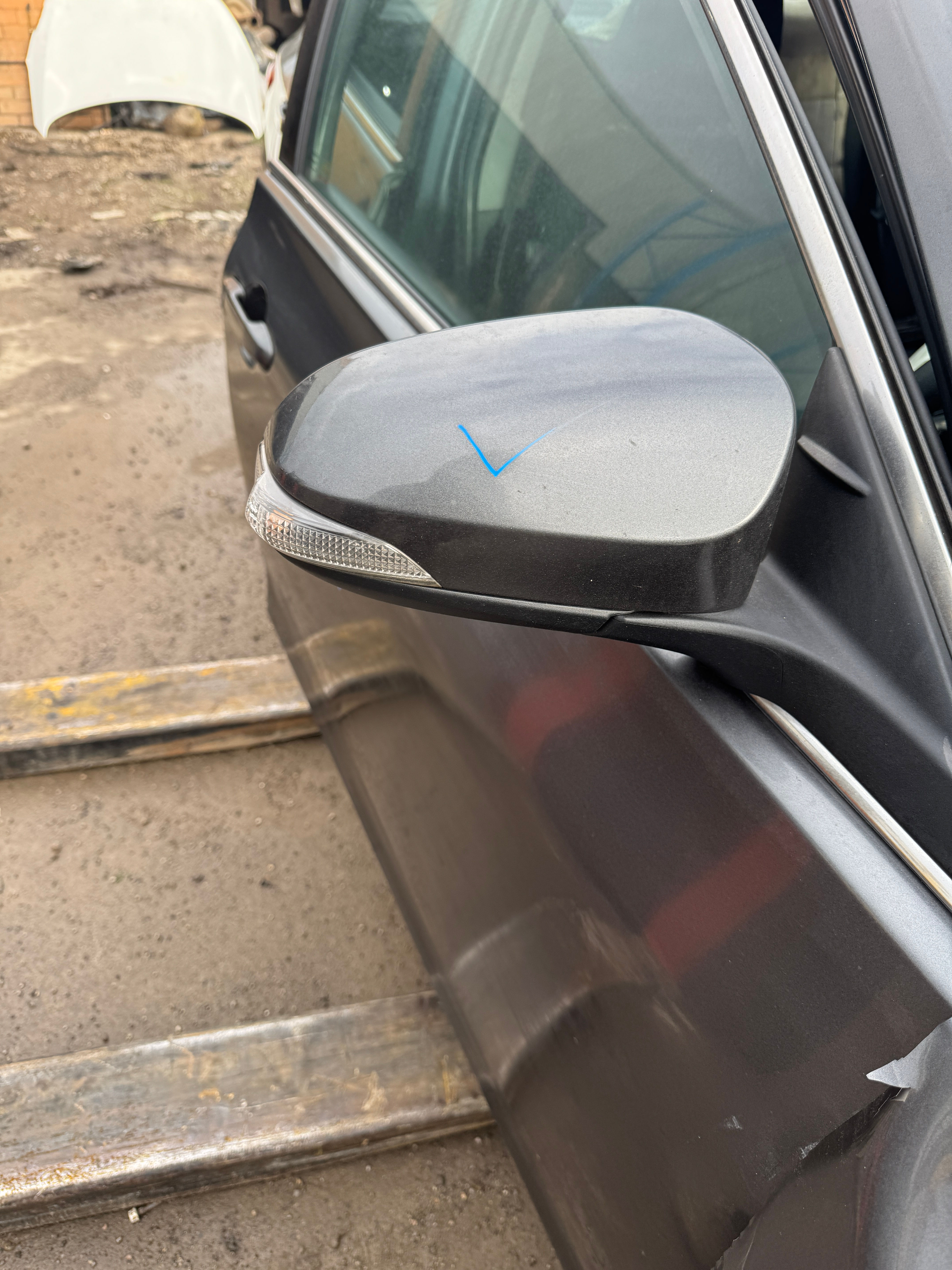 2015–2017 Toyota Camry Right Side Mirror