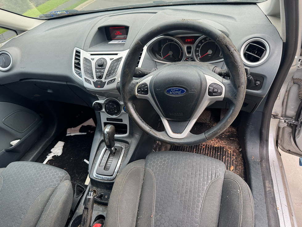 Thumbnail: 2011 Ford Fiesta donor vehicle photo 13
