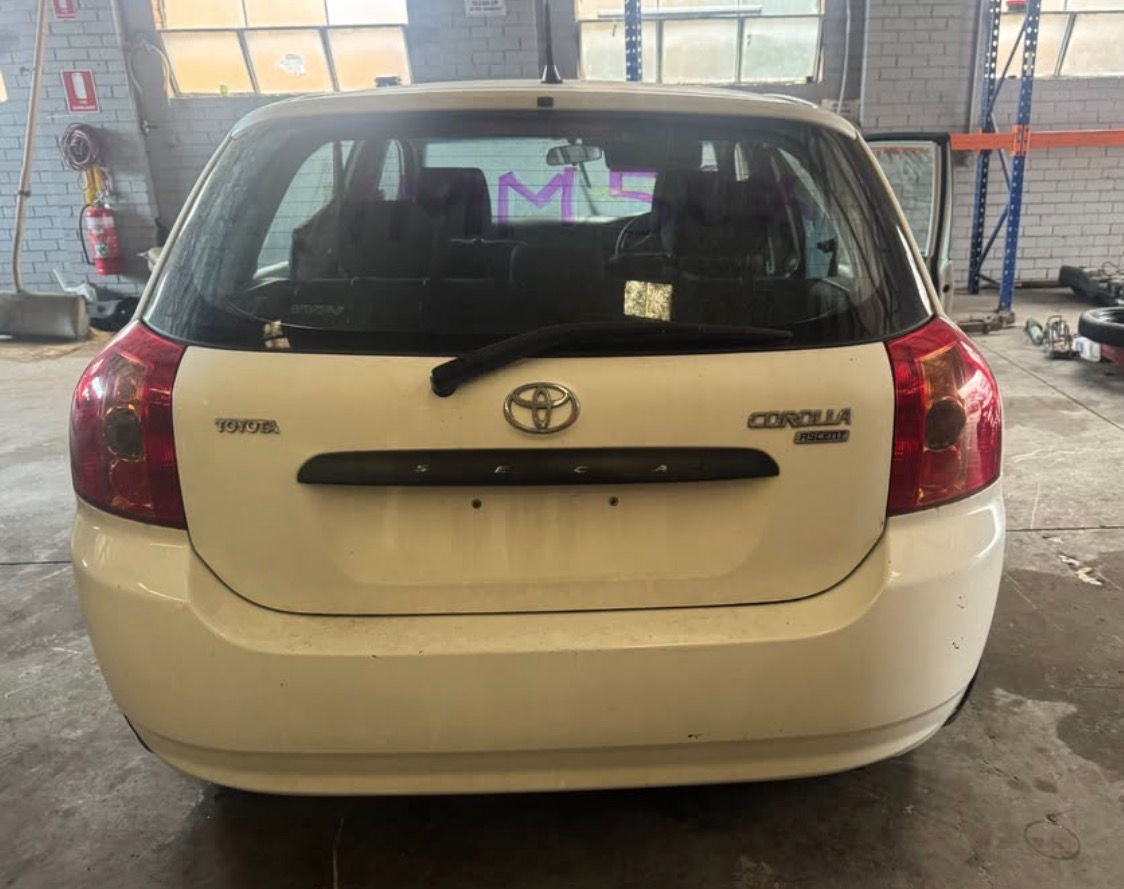 2001–2007 Toyota Corolla ZZE122R Ascent Passenger Front Seat