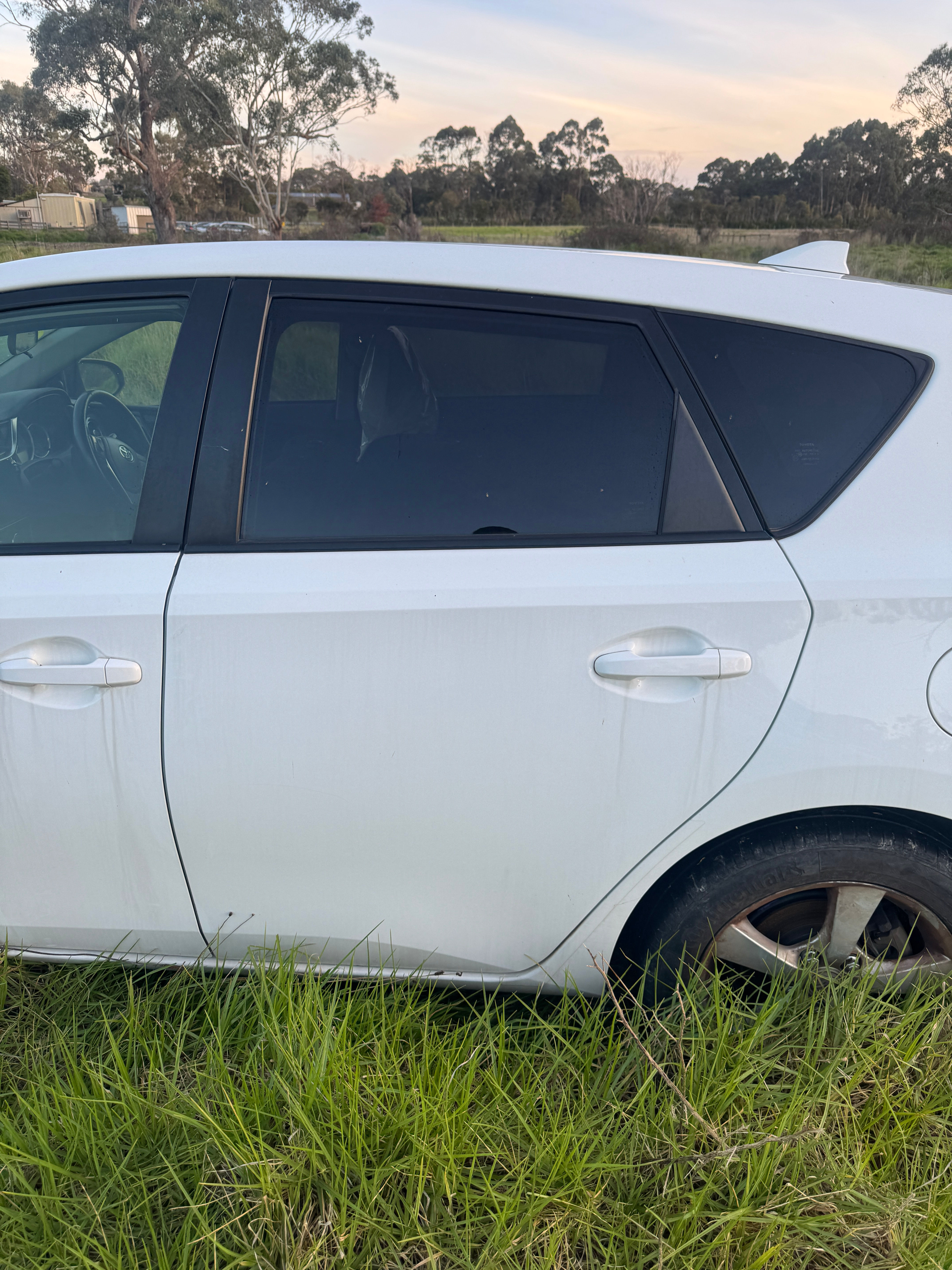 2015-2018 Toyota Corolla ZRE182R Left Rear Door White (040)