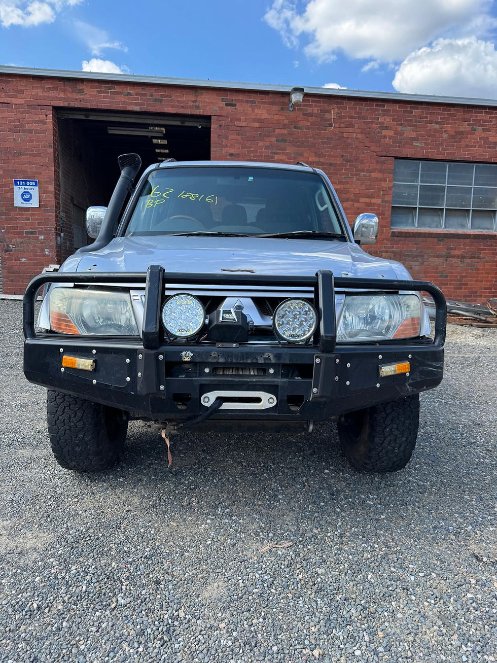 2003–2006 Mitsubishi Pajero NP Radiator