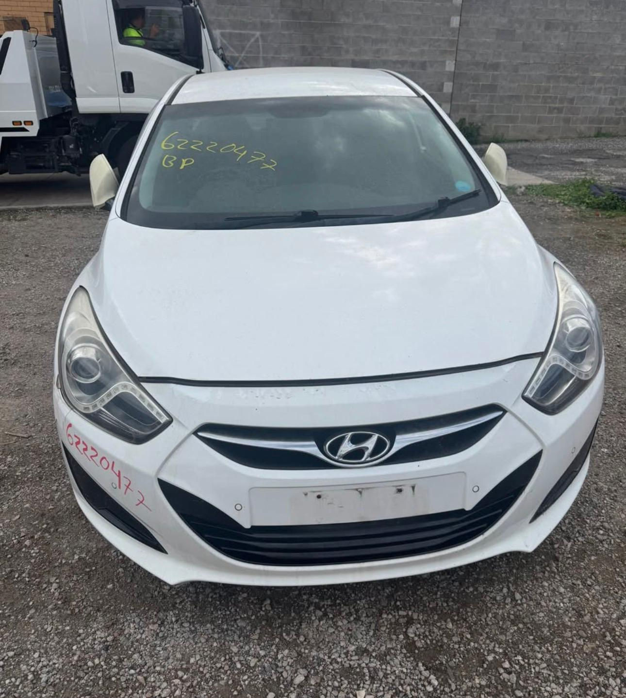 2012-2015 Hyundai i40 Factory Head Unit Radio