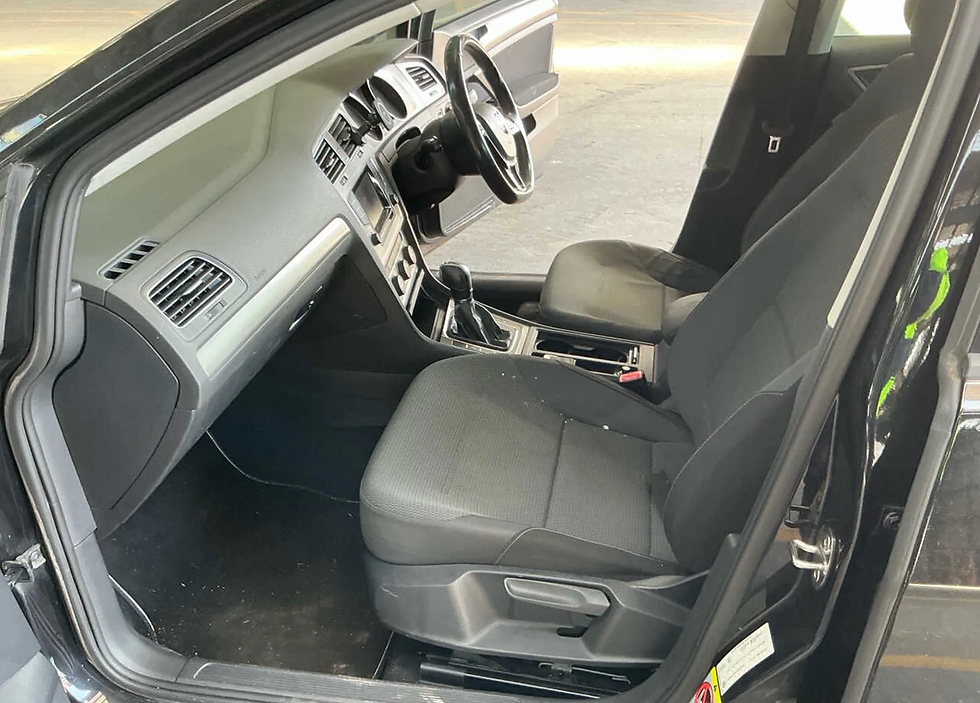 2014 Volkswagen Golf Mk7 black donor - Glovebox Assembly - photo 1