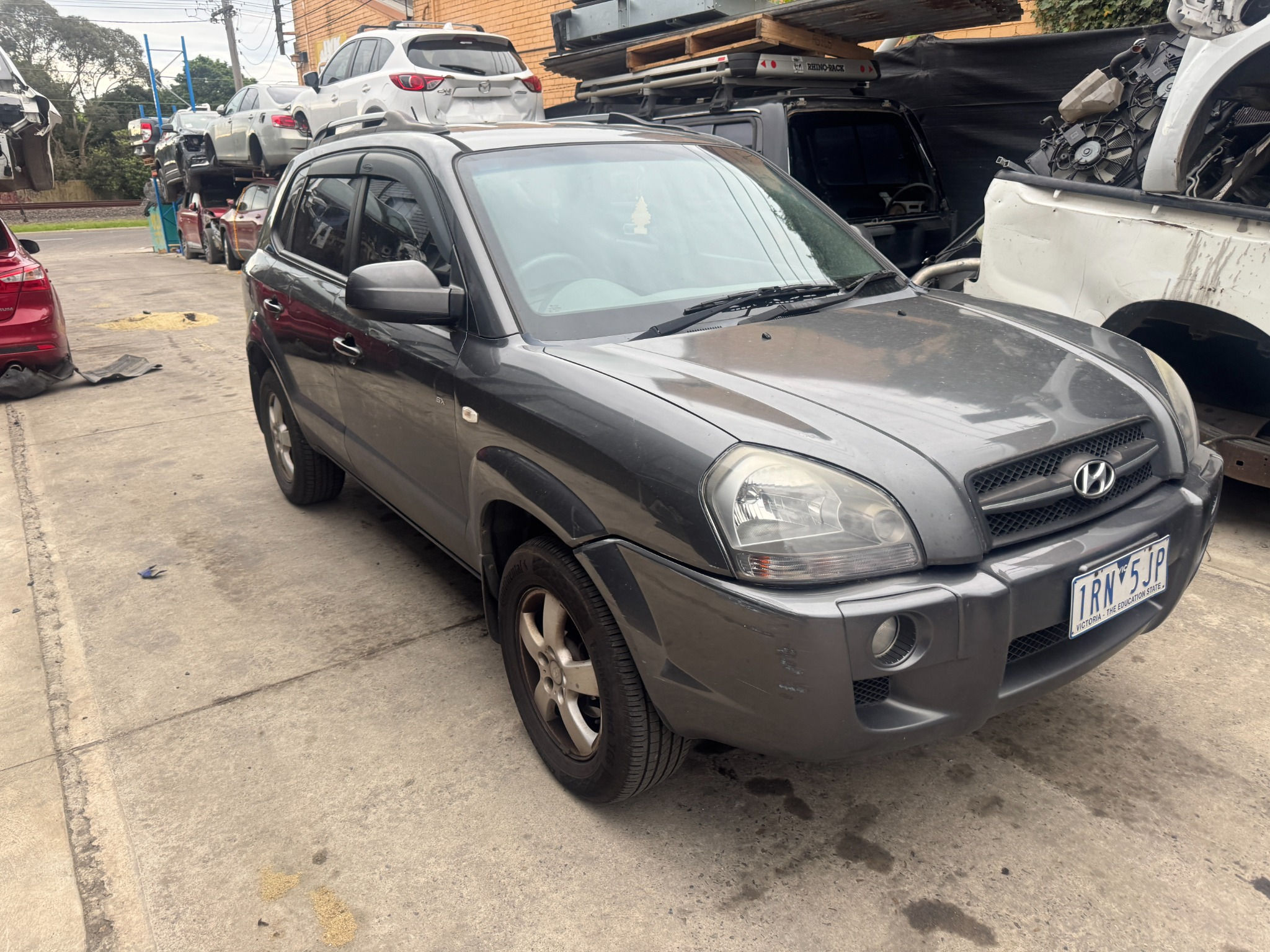 2008 Hyundai Tucson JM City donor - right front