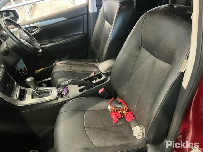 Thumbnail: 2015 Nissan Pulsar B17 Passenger Sun Visor donor vehicle photo 3