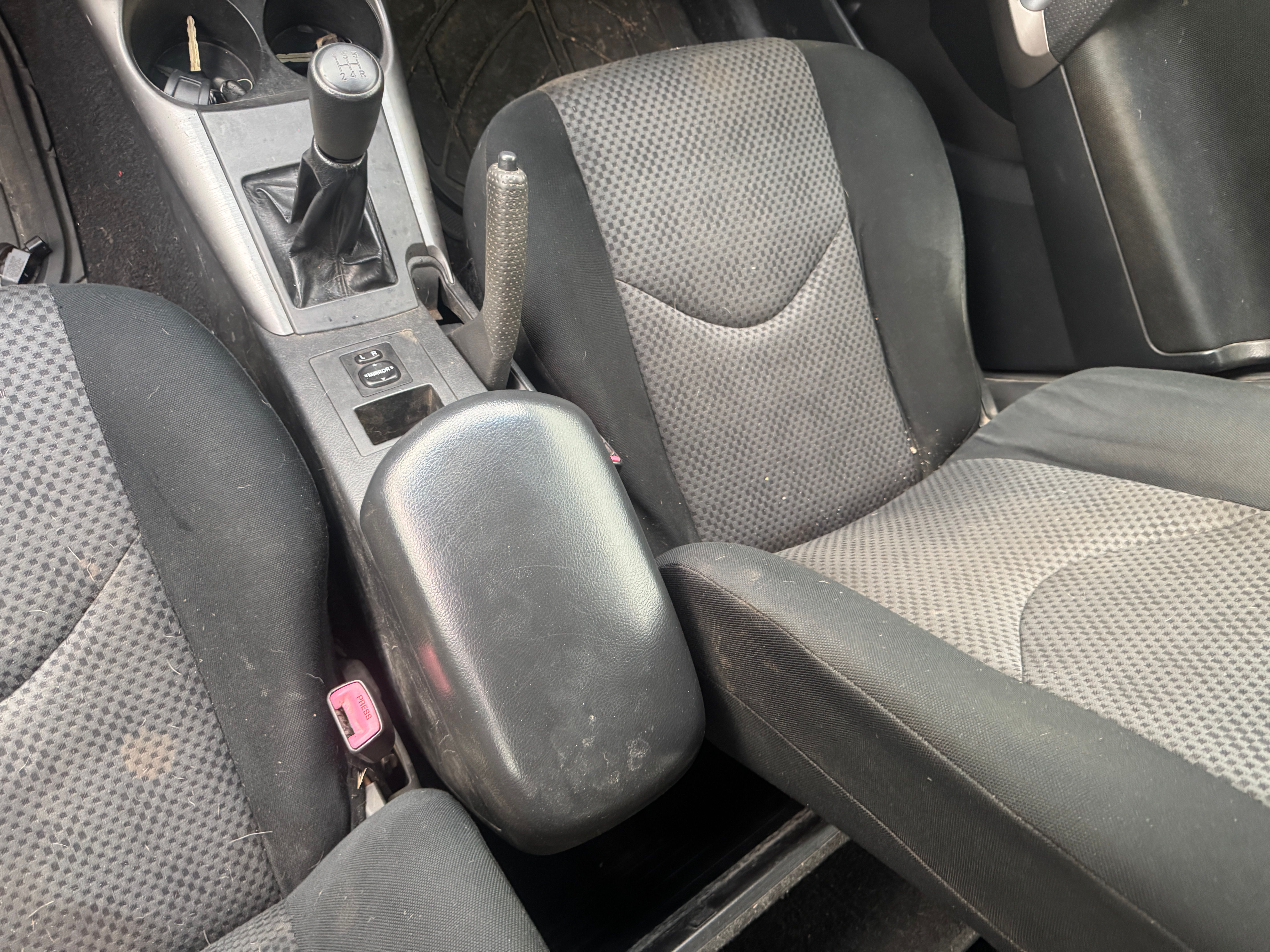 2006–2012 Toyota RAV4 Driver Seat