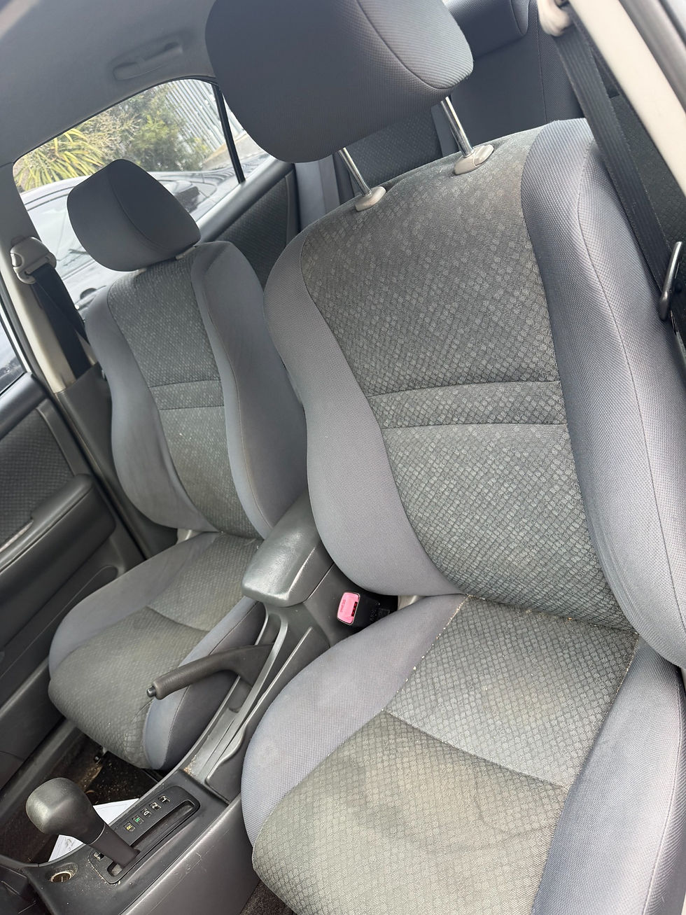 2006 Toyota Corolla ZZE122R donor vehicle photo 1