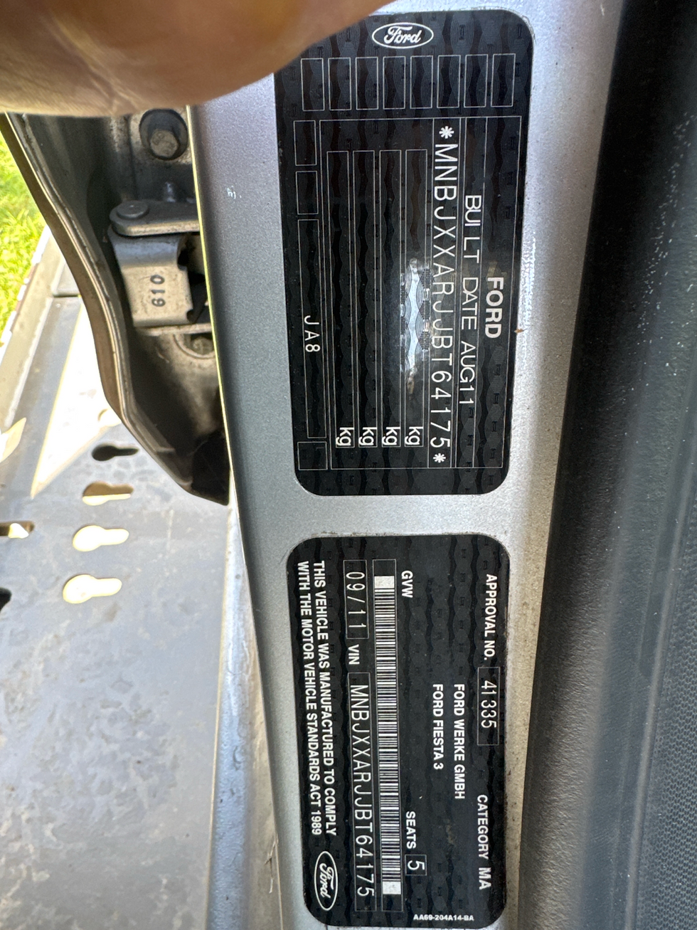 Thumbnail: 2011 Ford Fiesta donor vehicle photo 18