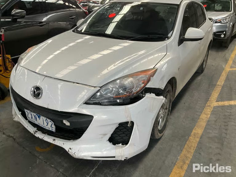 2009-2013 Mazda 3 Right Headlight donor vehicle photo 1