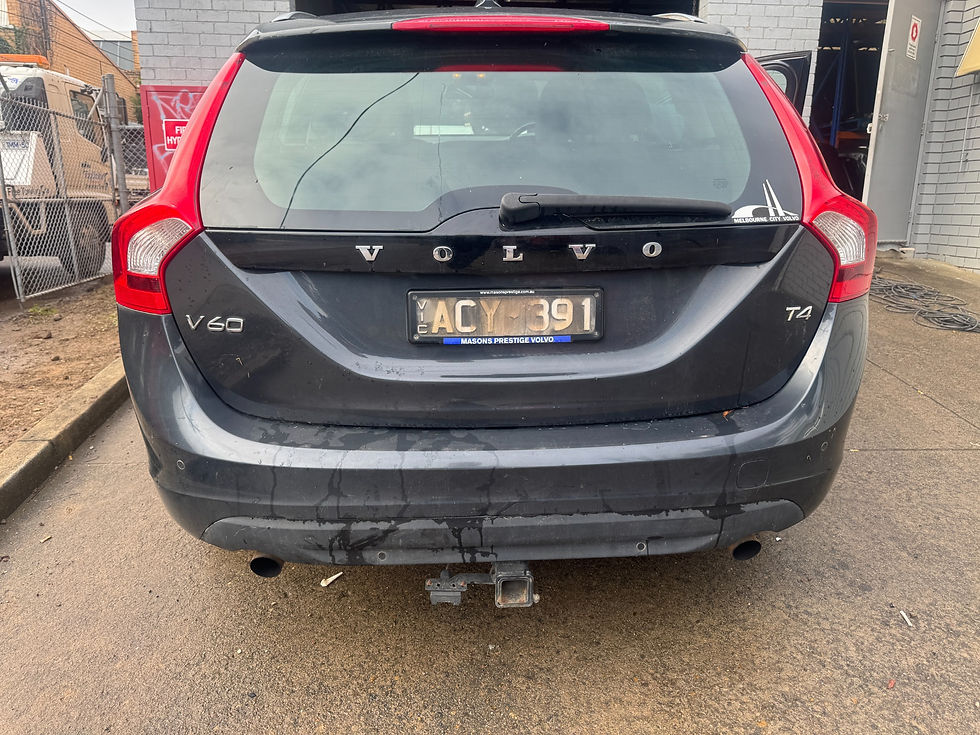 Thumbnail: 2012 Volvo V60 donor vehicle 11