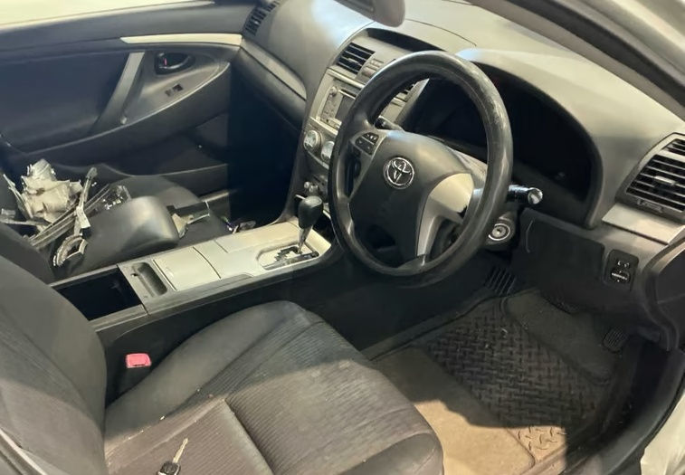 Thumbnail: 2009 Toyota Aurion GSV40R Passenger Sun Visor donor photo 6