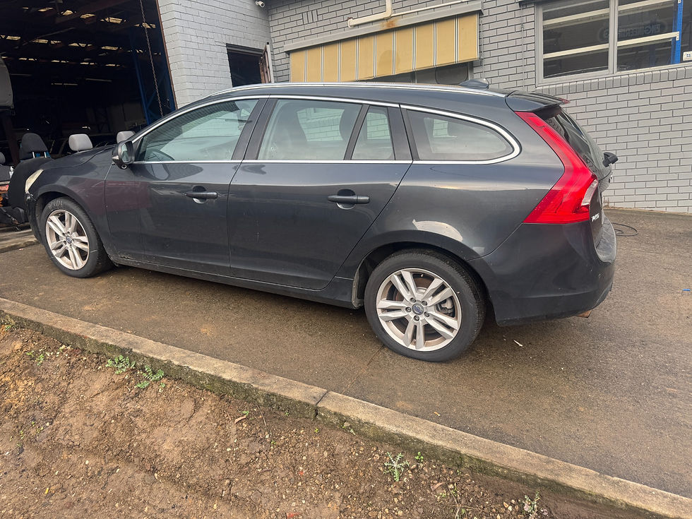 Thumbnail: 2012 Volvo V60 donor vehicle 6
