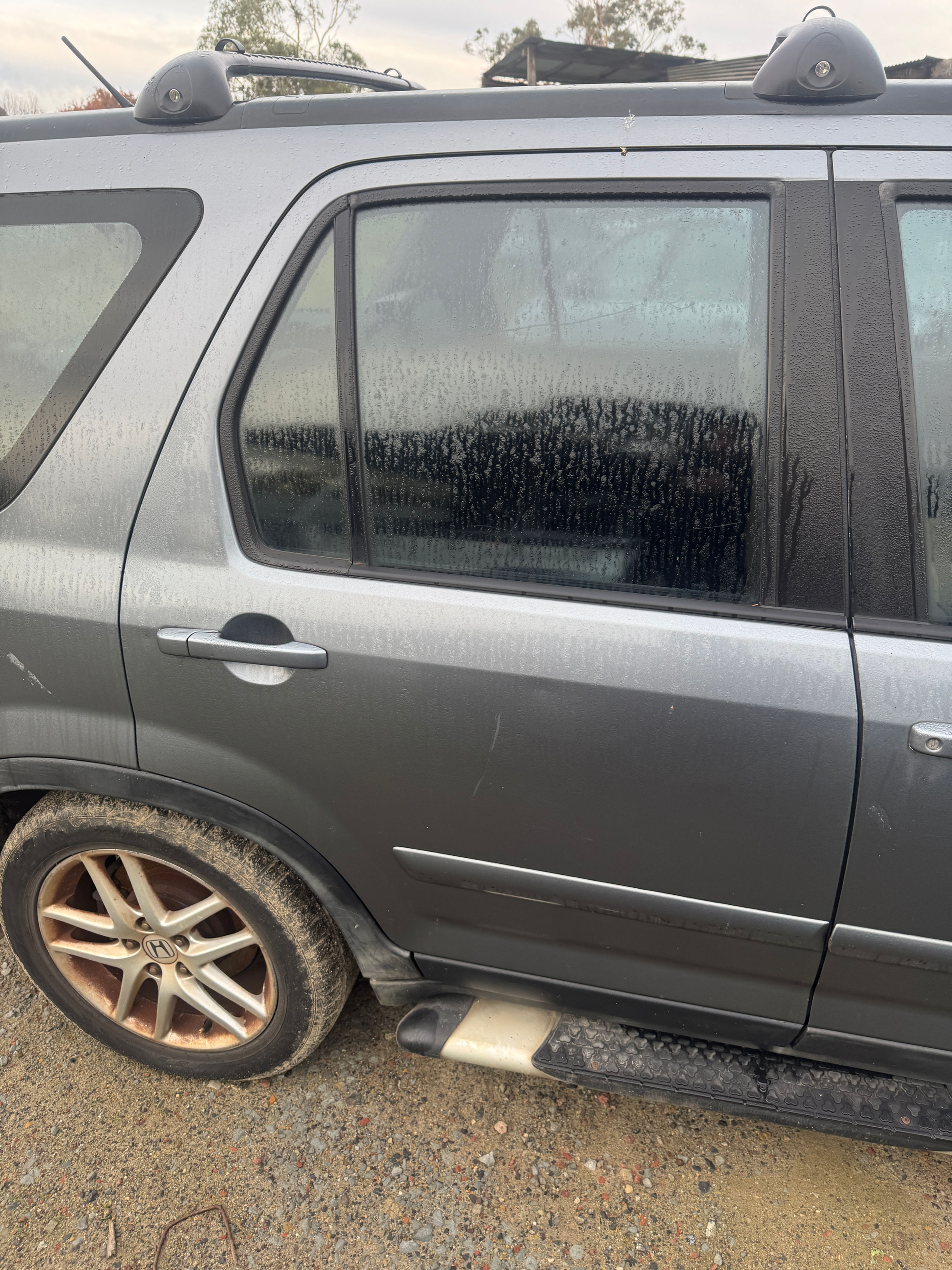 2005-2006 Honda CR-V RD7 Sport Right Rear Door
