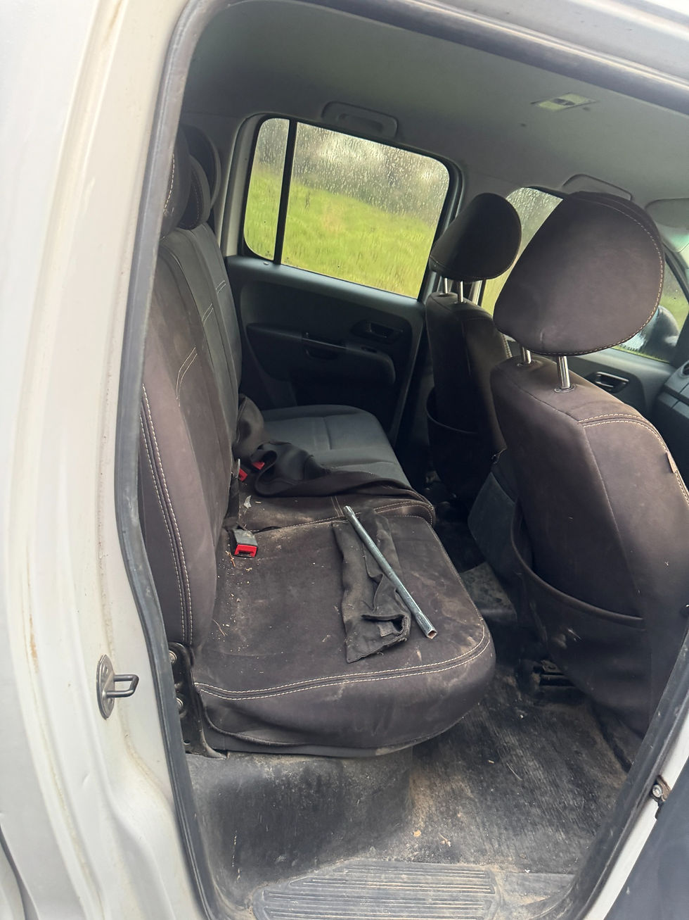 2015 Volkswagen Amarok donor vehicle photo 2
