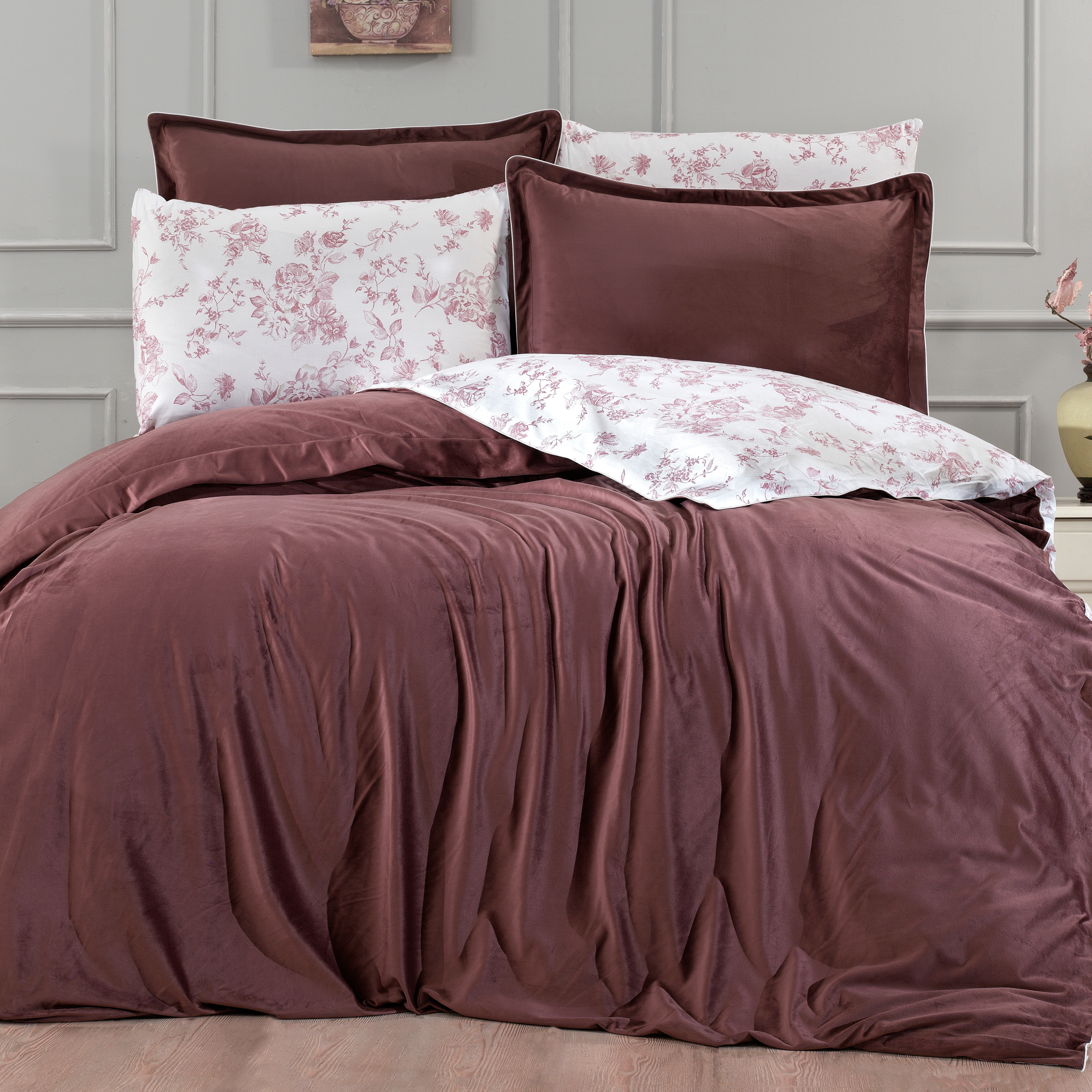Four Season Velvet Duvet Cover Set 6 Pieces